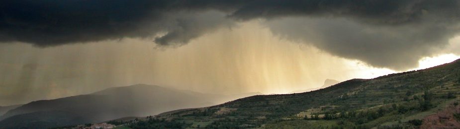 Tormenta a la zona d'El Cinquè Llac. Ajuntament de la Torre de Capdella 1r premi 2008